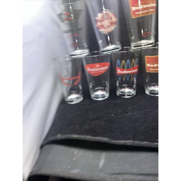 11 Budweiser Retro Pint Glasses Series - 1936 1947 1948 1955 1961 1952 1963 - Picture 12 of 12